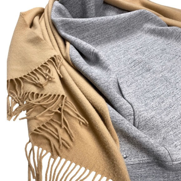 Bless Grey & Beige Kangaroo Scarf Poncho Sweater - Picture 3 of 8